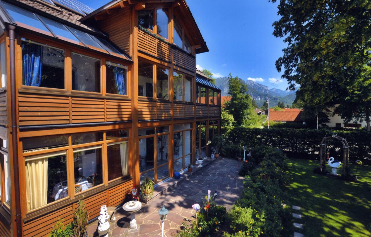 Haus Bei Der Linden Ferienwohnungen Schwangau Exterior photo